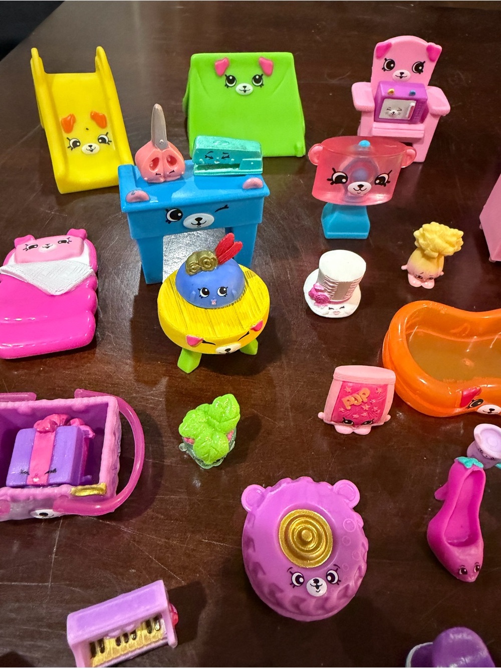 Lot of 82 Shopkins Figures Mixed Seasons Food Fashion Toys Miniatures - Picture 11 of 12